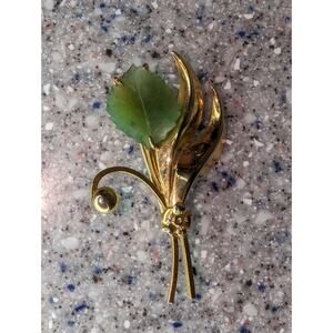 Vintage Sorrento 1-20 12K GF Leaf Jade Pin Brooch, Signed